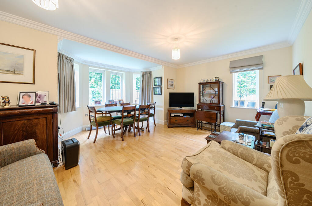 1296885-2-682b95c...