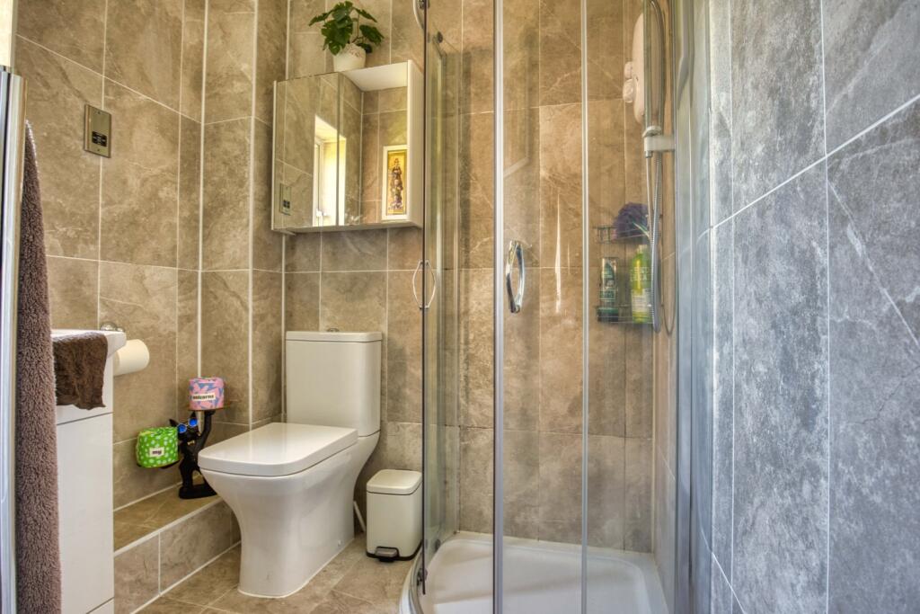 Ewemove Taunton Priory Park (21)