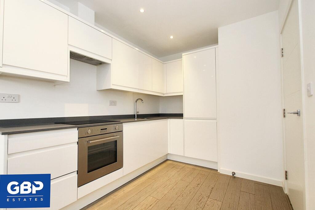Hubert Road, Brentwood, CM14