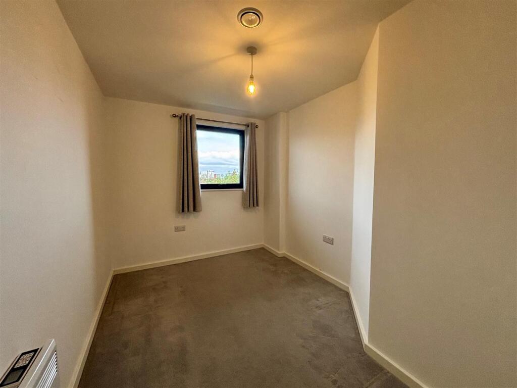 Bedroom 2.jpg