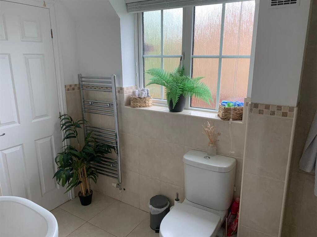 WhatsApp Image 2025-07-25 at 09.34.45 (2).jpeg