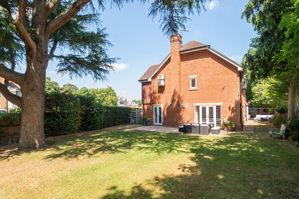 1323724-53-687123...