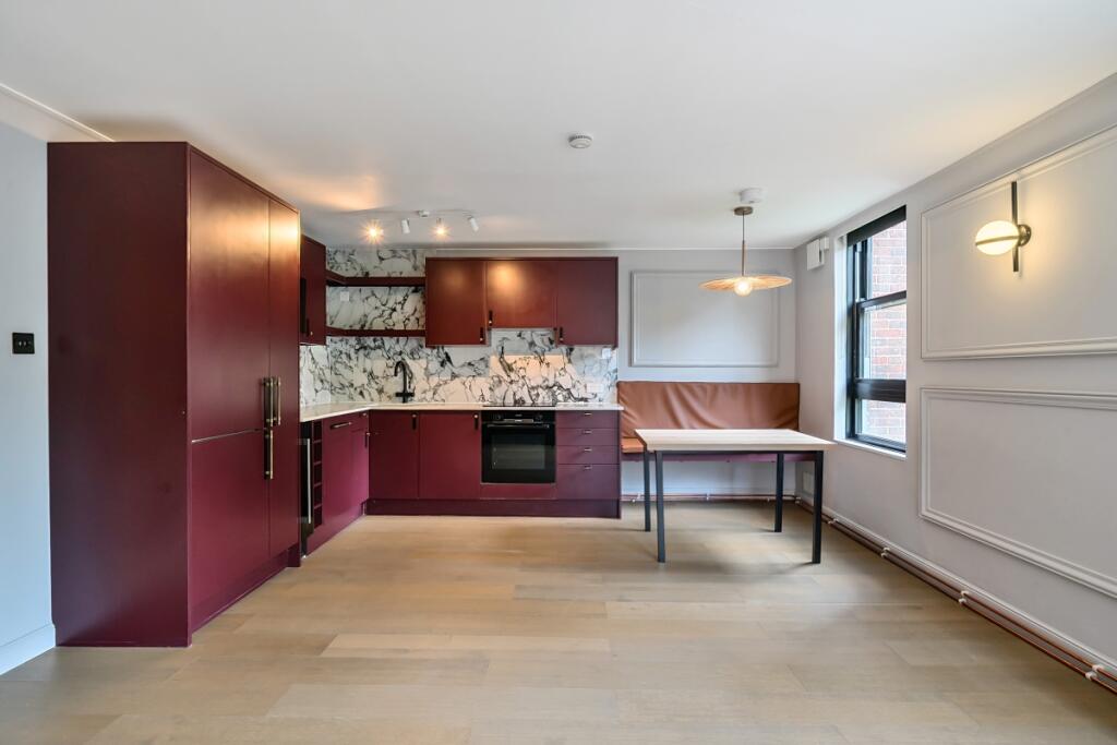 1314895-8-685ad54...