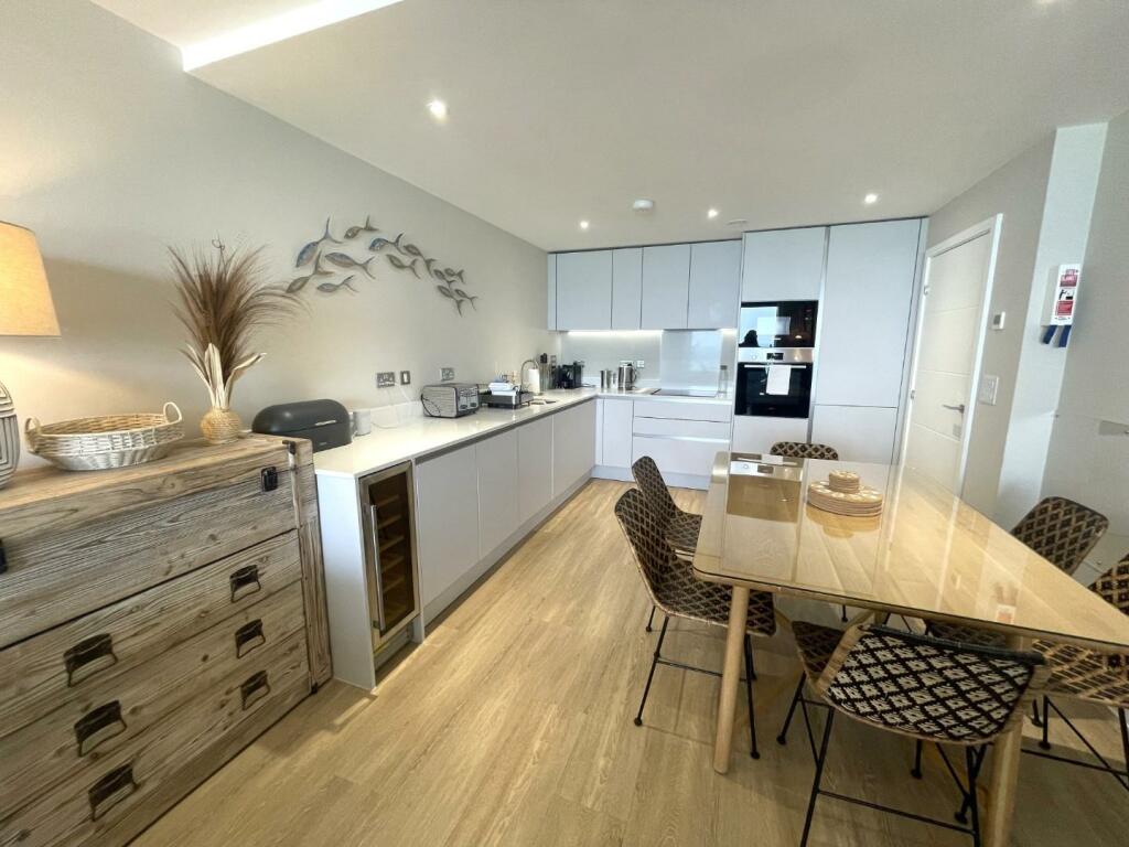 Kitchen/Dining Area