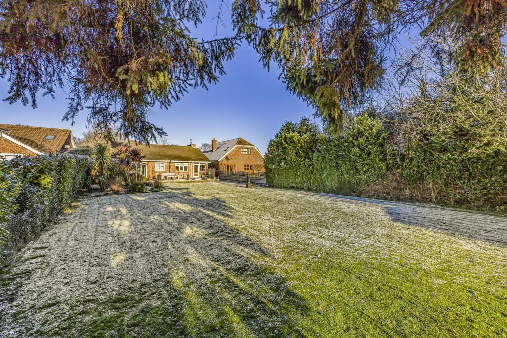 29 New Road, Lovedean-PorticoMarketing-SoldBy-33.J