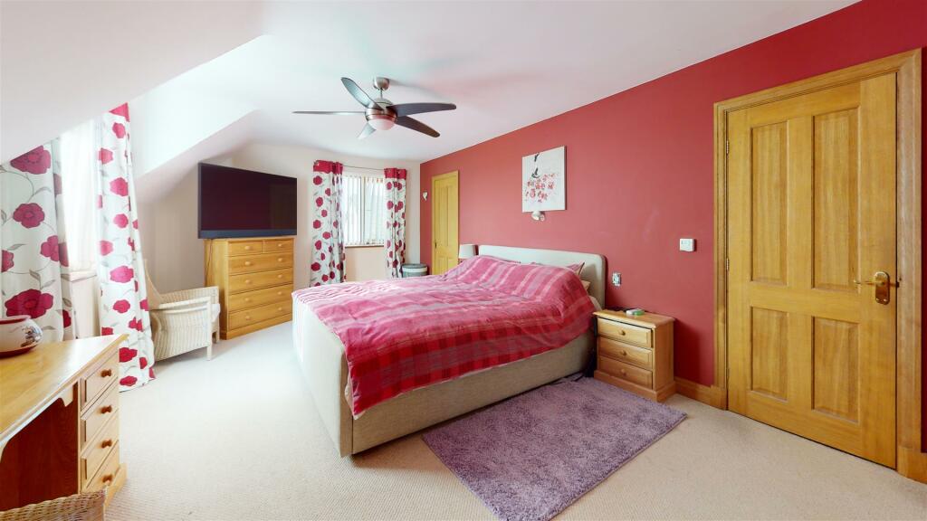 Hillcroft-Bedroom.jpg