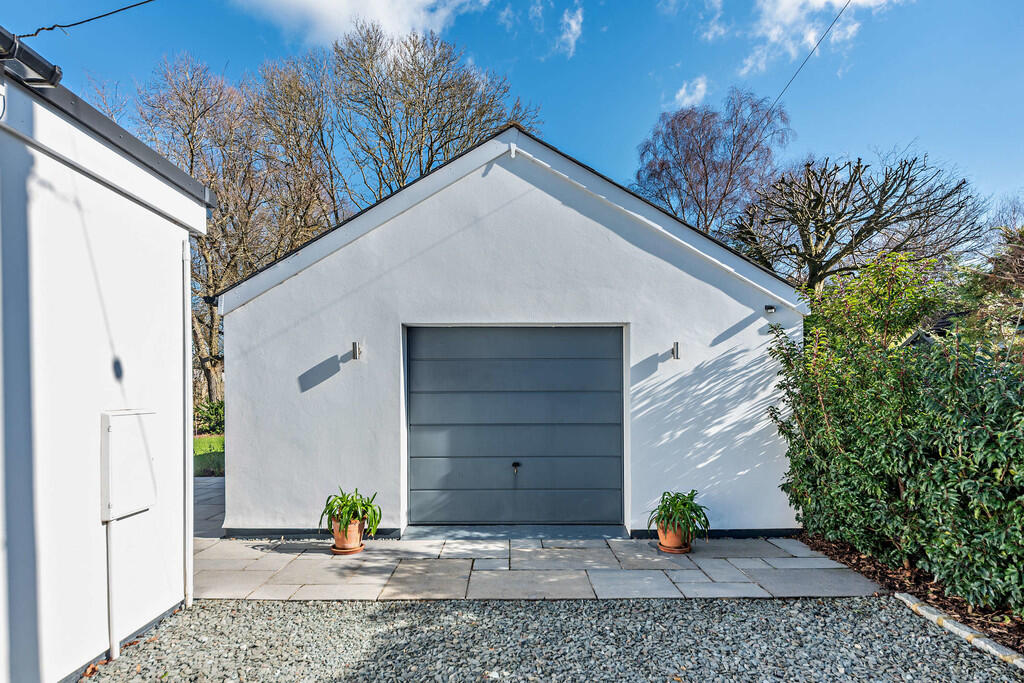 8638311-exterior1...