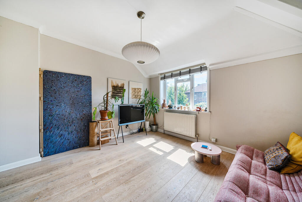 1316321-3-686fcd7...