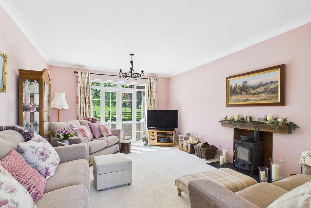 CAM01689G0-PR0465...