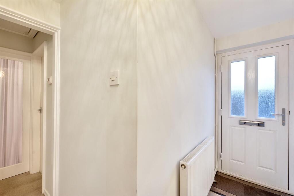Hallway_2.jpeg