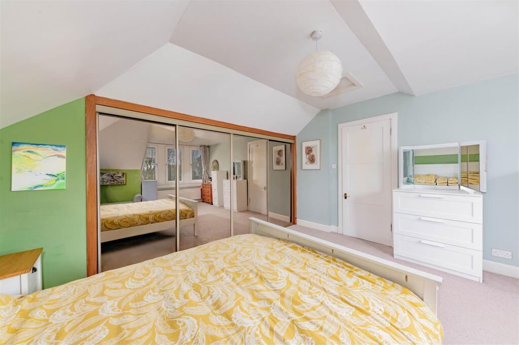 6 Clarence Road Dundee-2.JPG