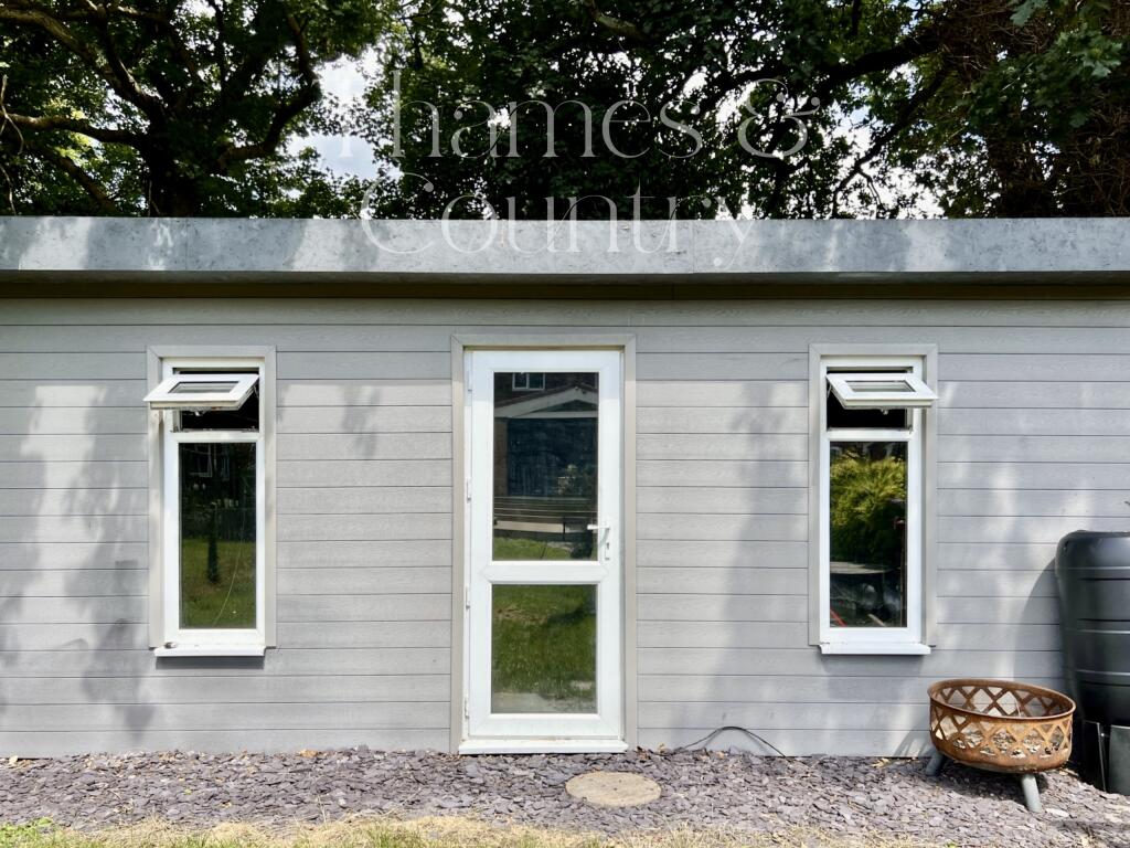Garden room