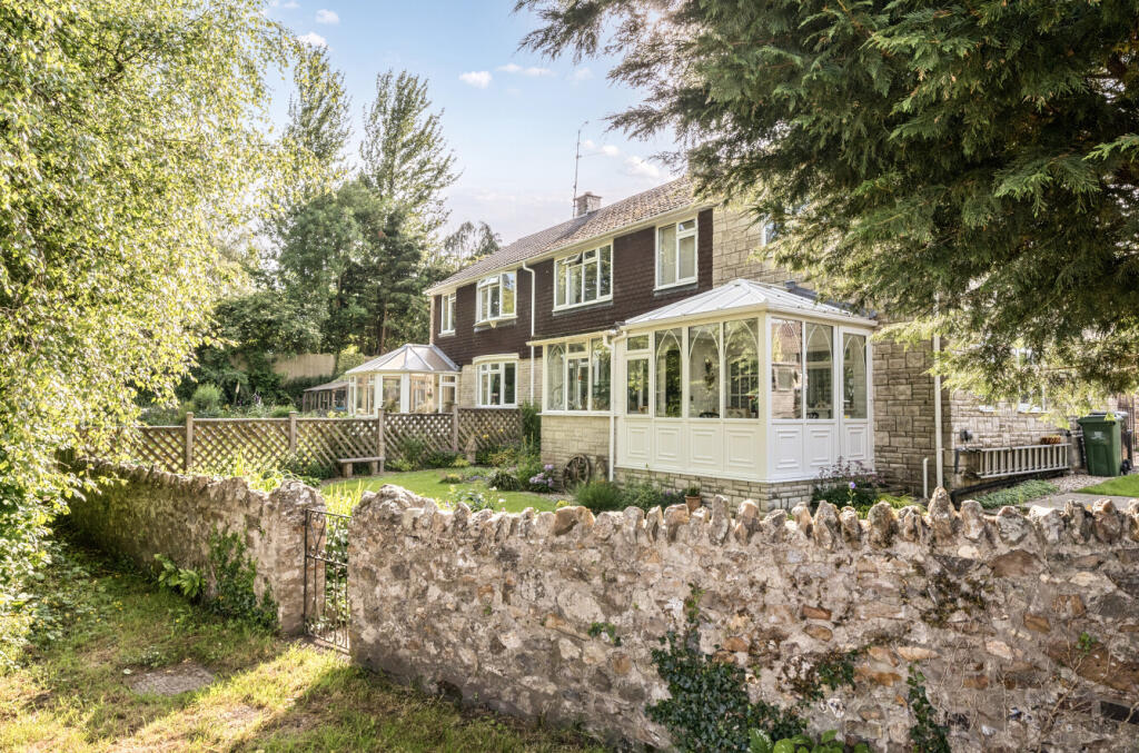 1304258-25-683df9...