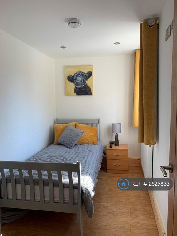 Single Bedroom