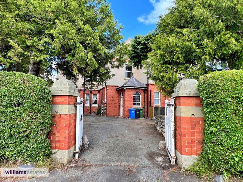 Entrance gates