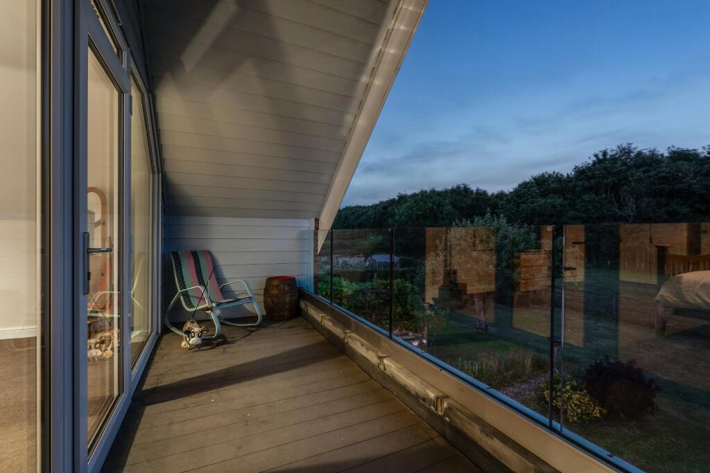 93887_Lynwade Church Lane  (43).jpg