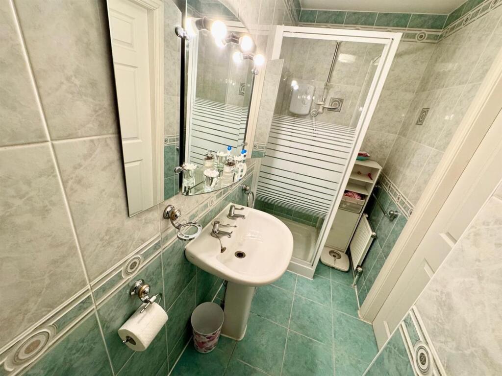 en suite.jpg