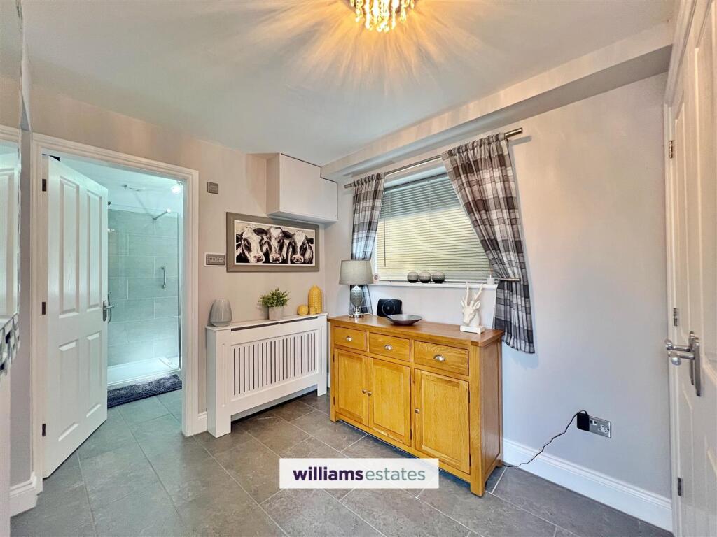 Annexe Entrance Hall
