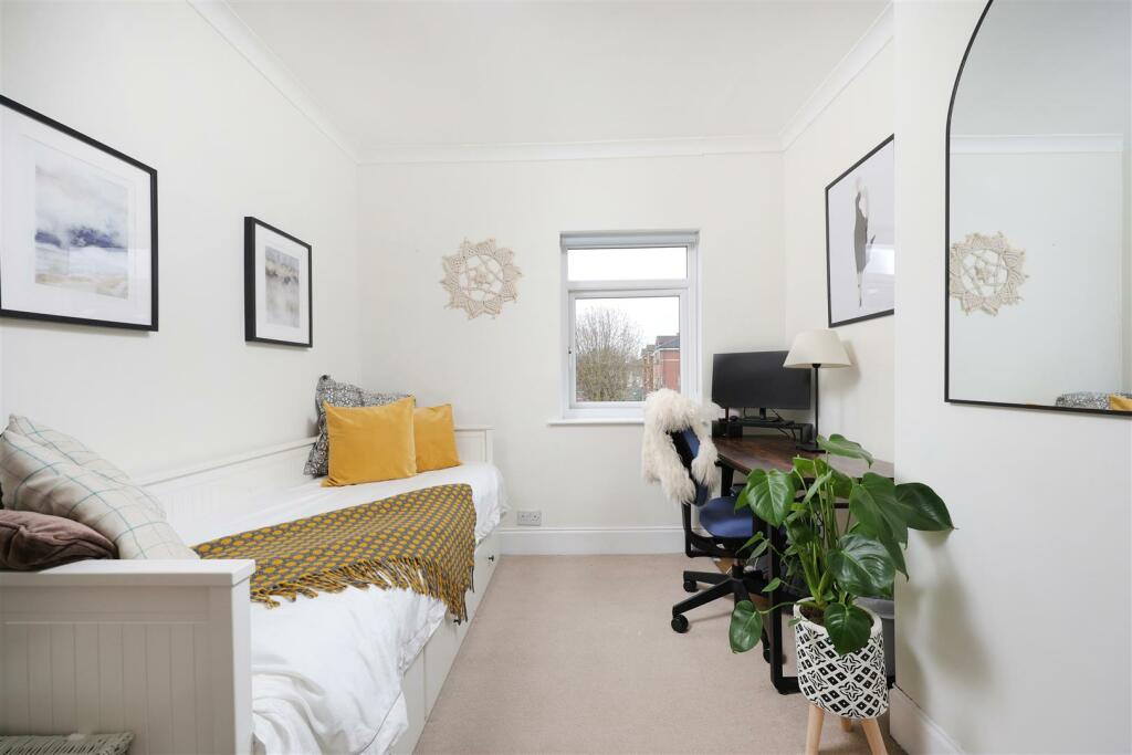 38 Byron Street 7.JPG