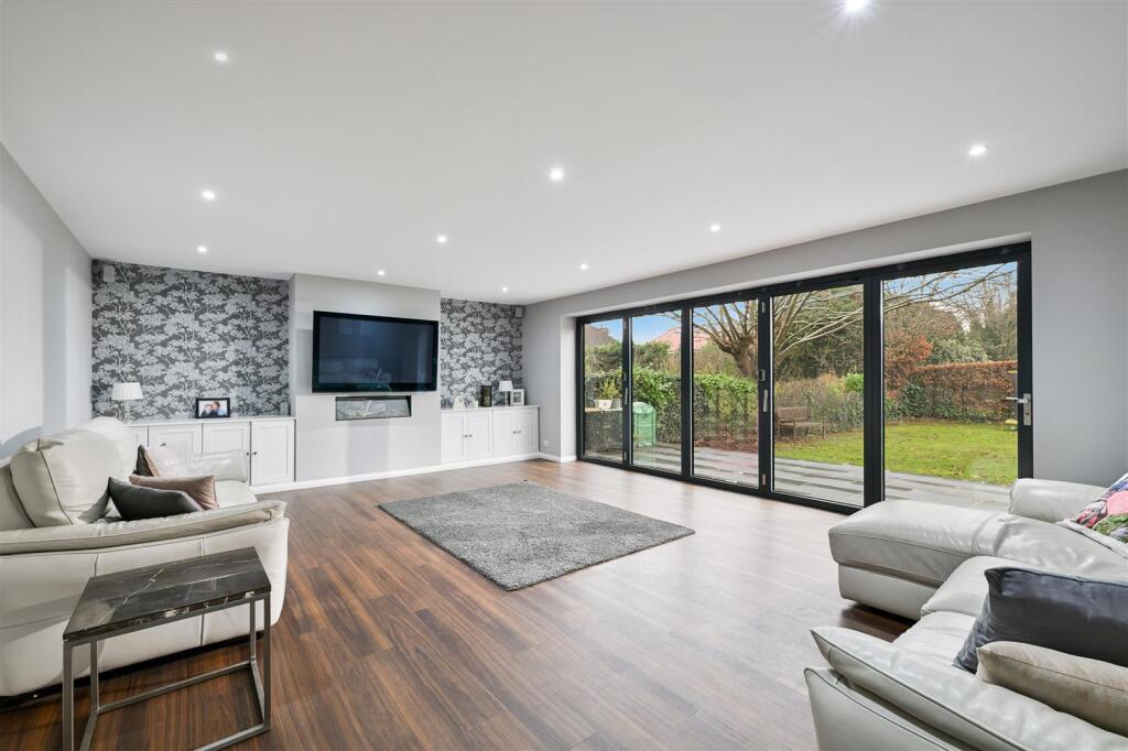 HIGH VIEW, 28- (3).jpg