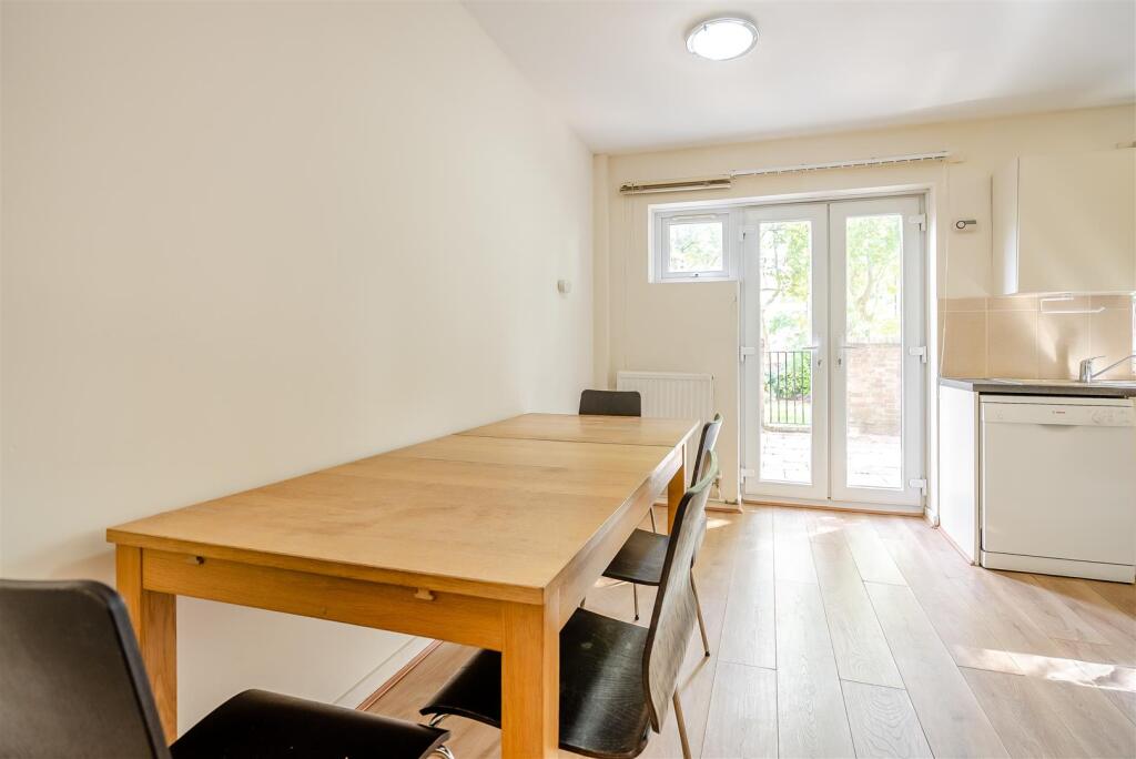 Dinning 2-interior28.jpg