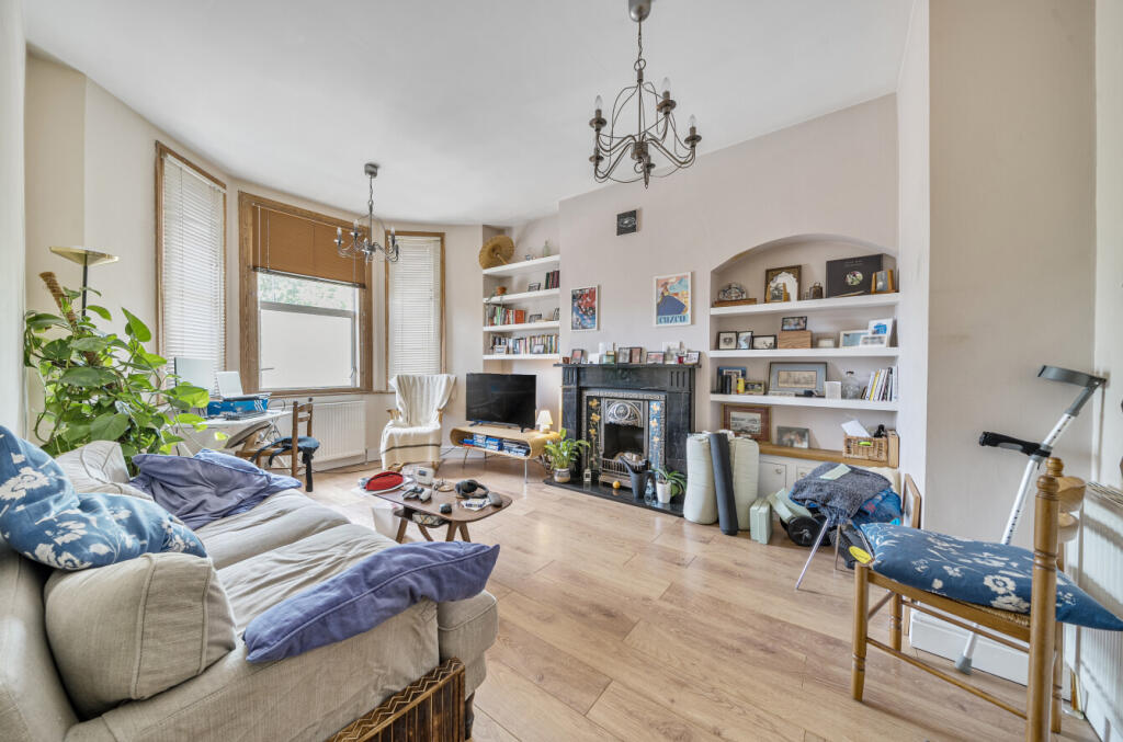 1325984-11-687786...