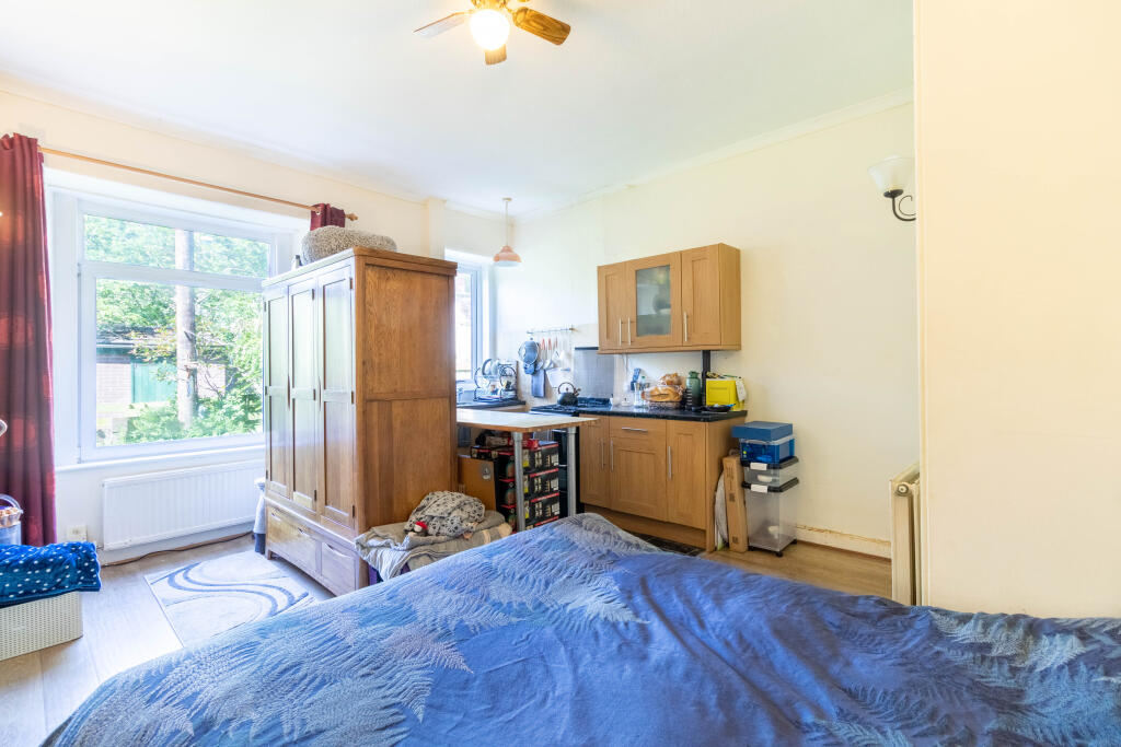 Open-Plan Kitchen/Living Area