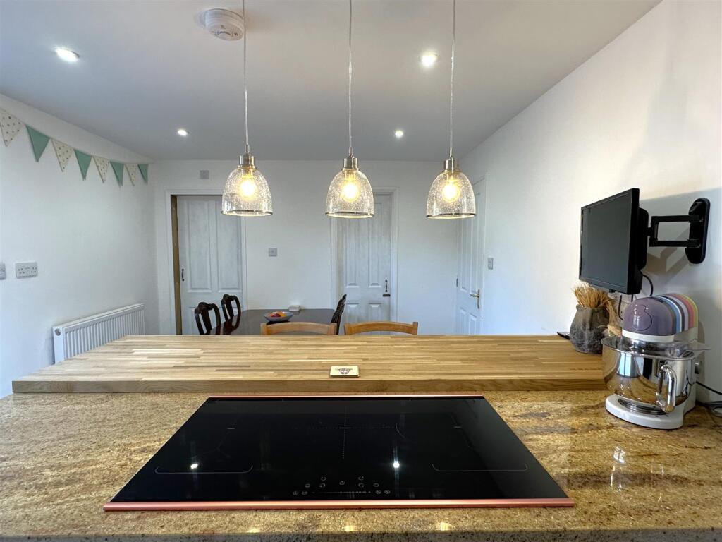 Open-Plan Dining Aspect 897