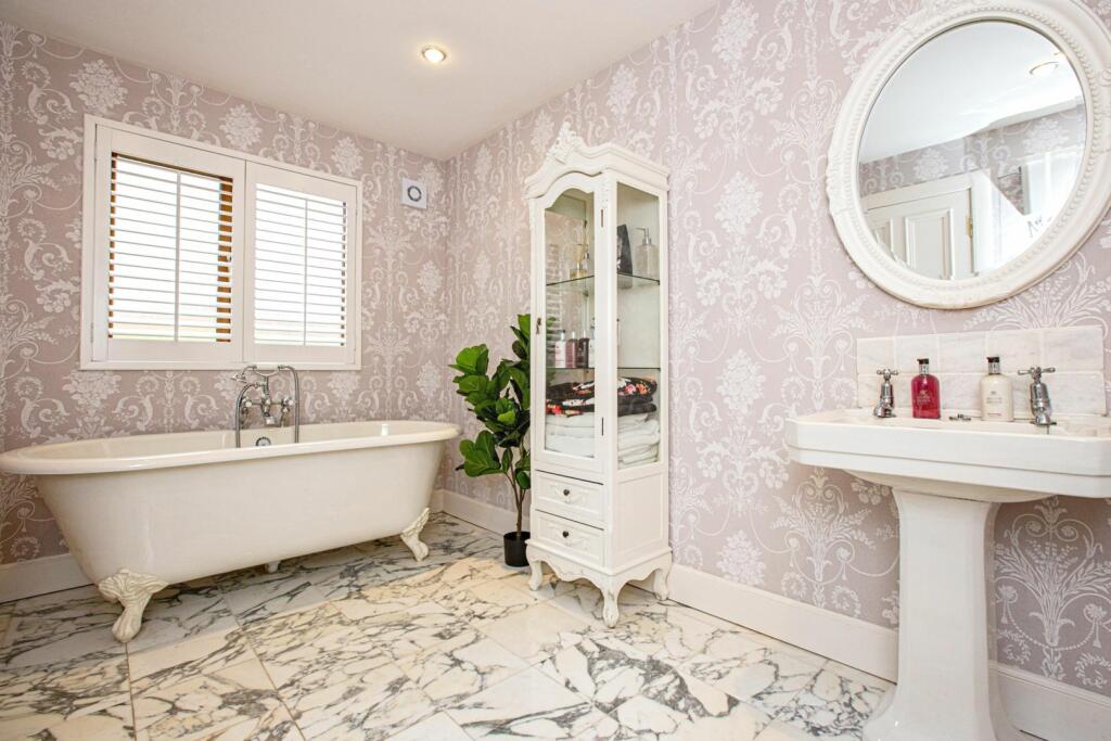 Downstairs Bathroom
