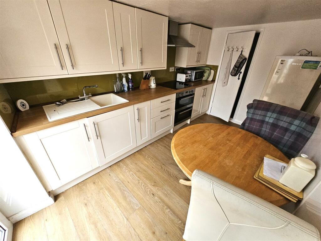 Futher Kitchen.jpg