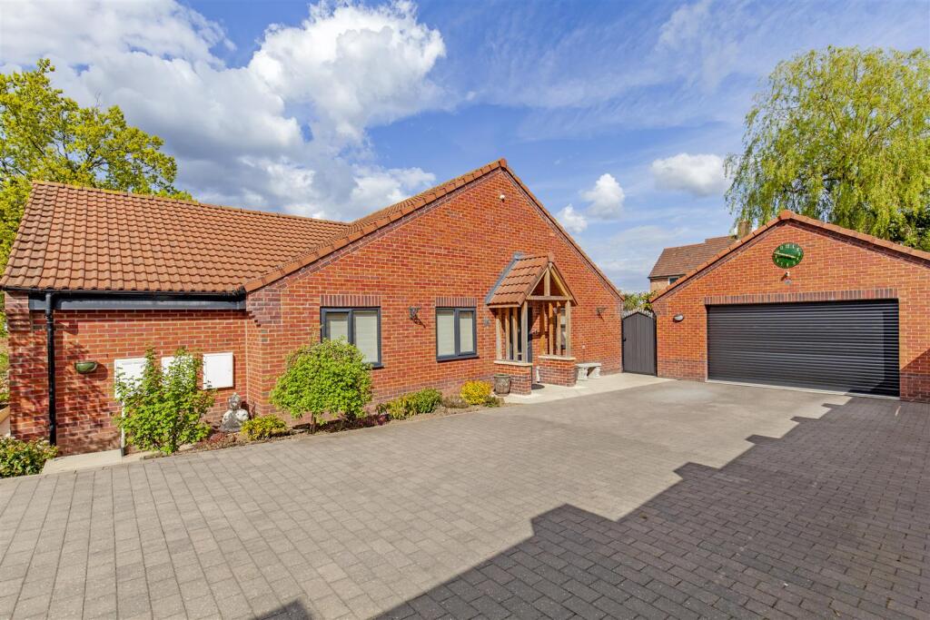 Front External-4.jpg