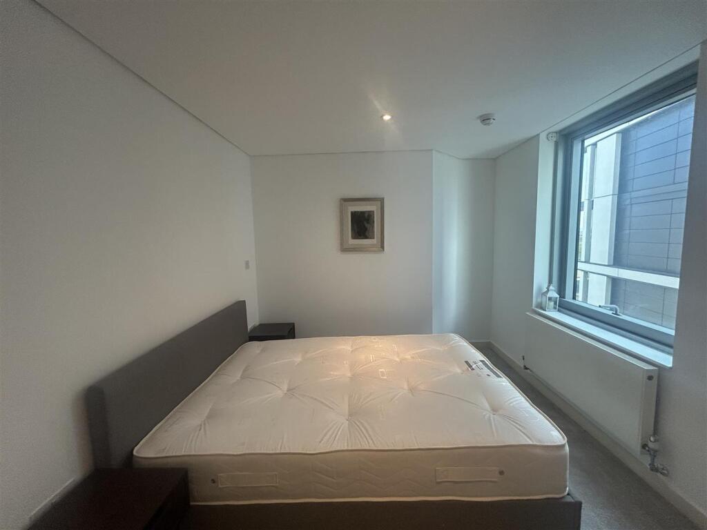 Bedroom2.jpg
