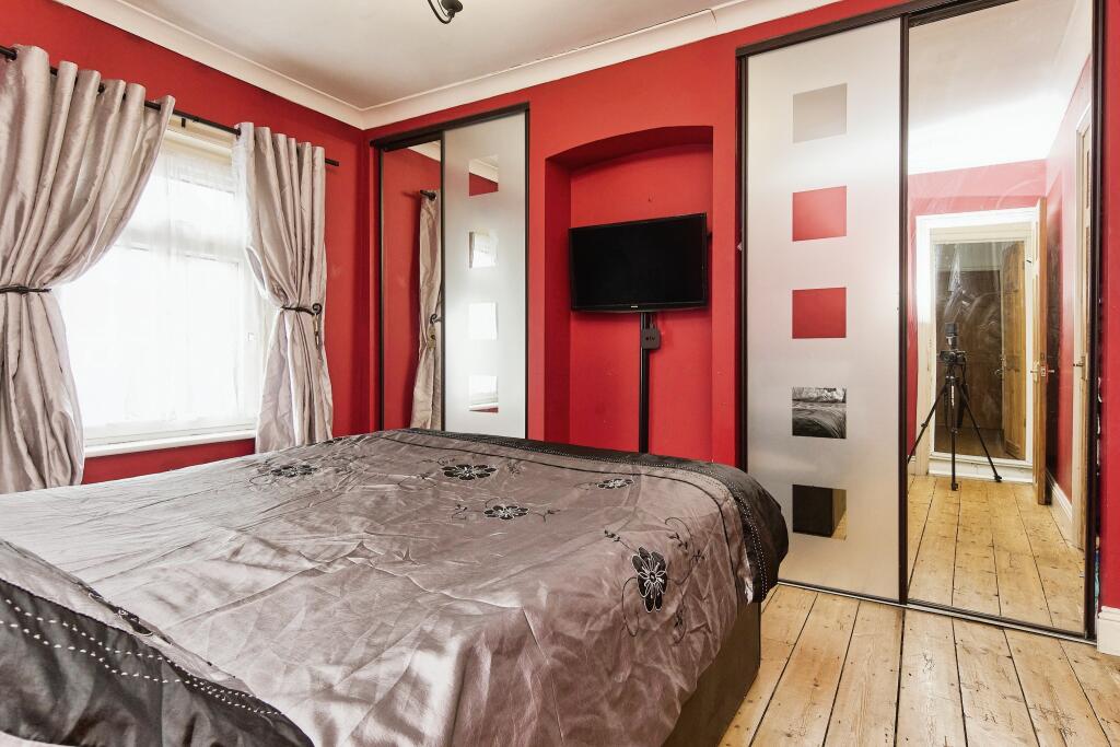 Bedroom2