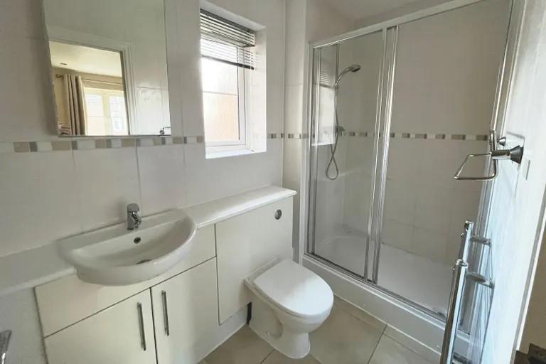 ENSUITE SHOWER ROOM