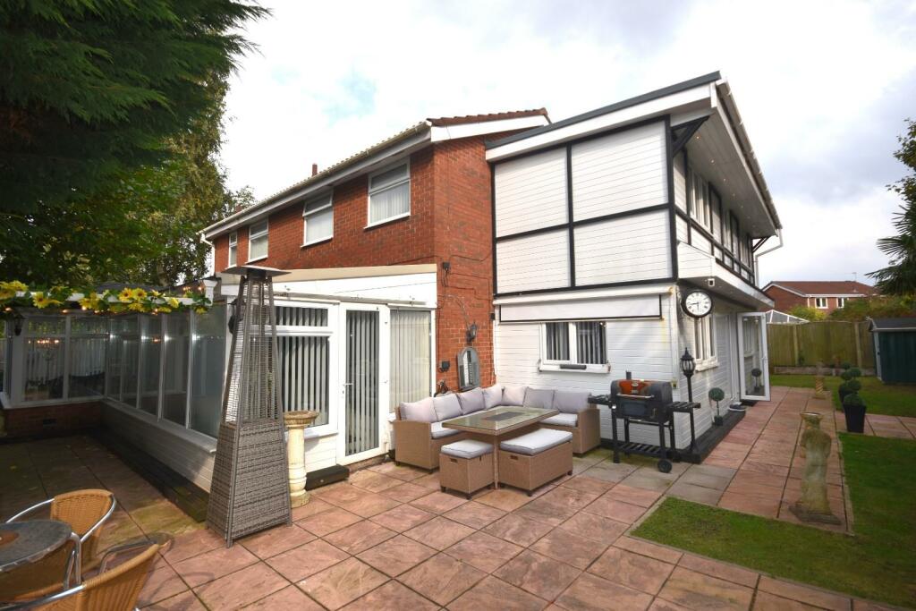 CONSERVATORY AND GARDEN ROOM