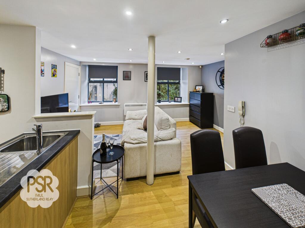 Lounge / Dining Room