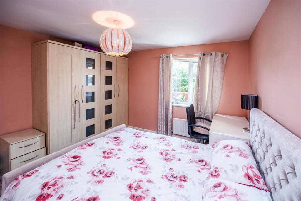 bedroom7