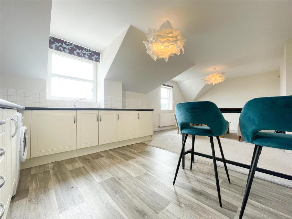 OPENPLAN LOUNGE KITCHEN DINER