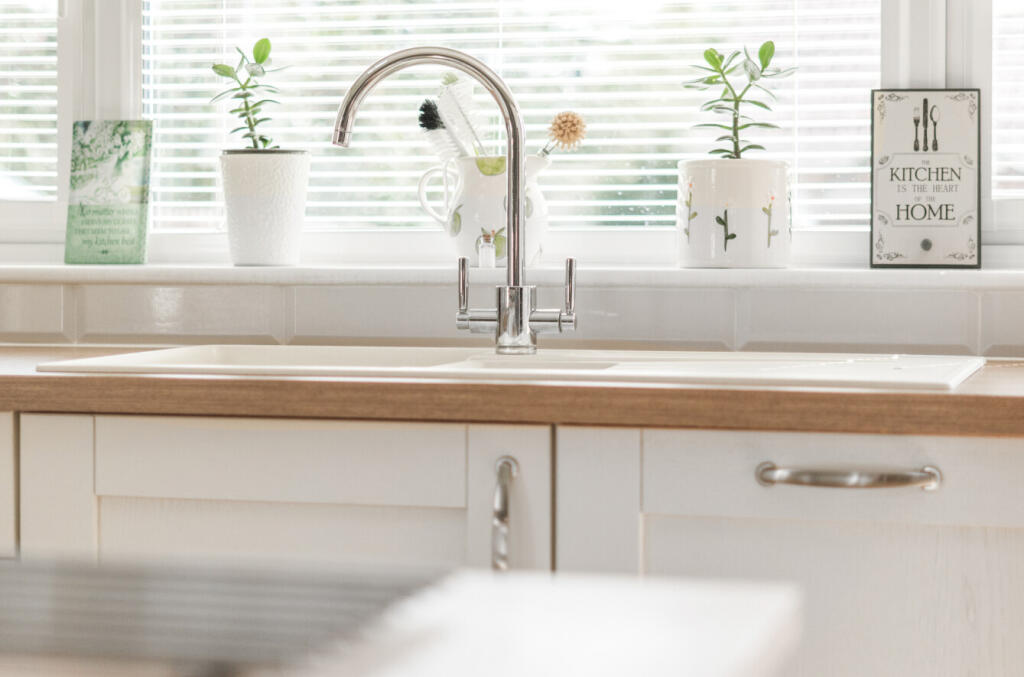 1340356-27-689f54...