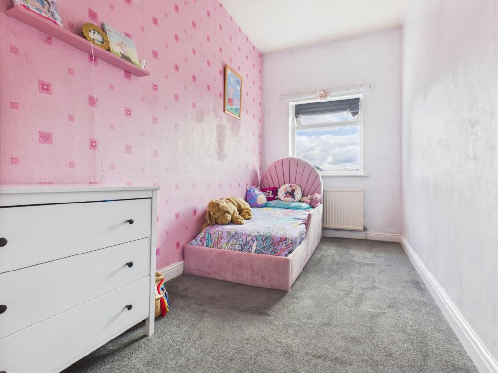 CAM03729G0-PR0089-STILL007