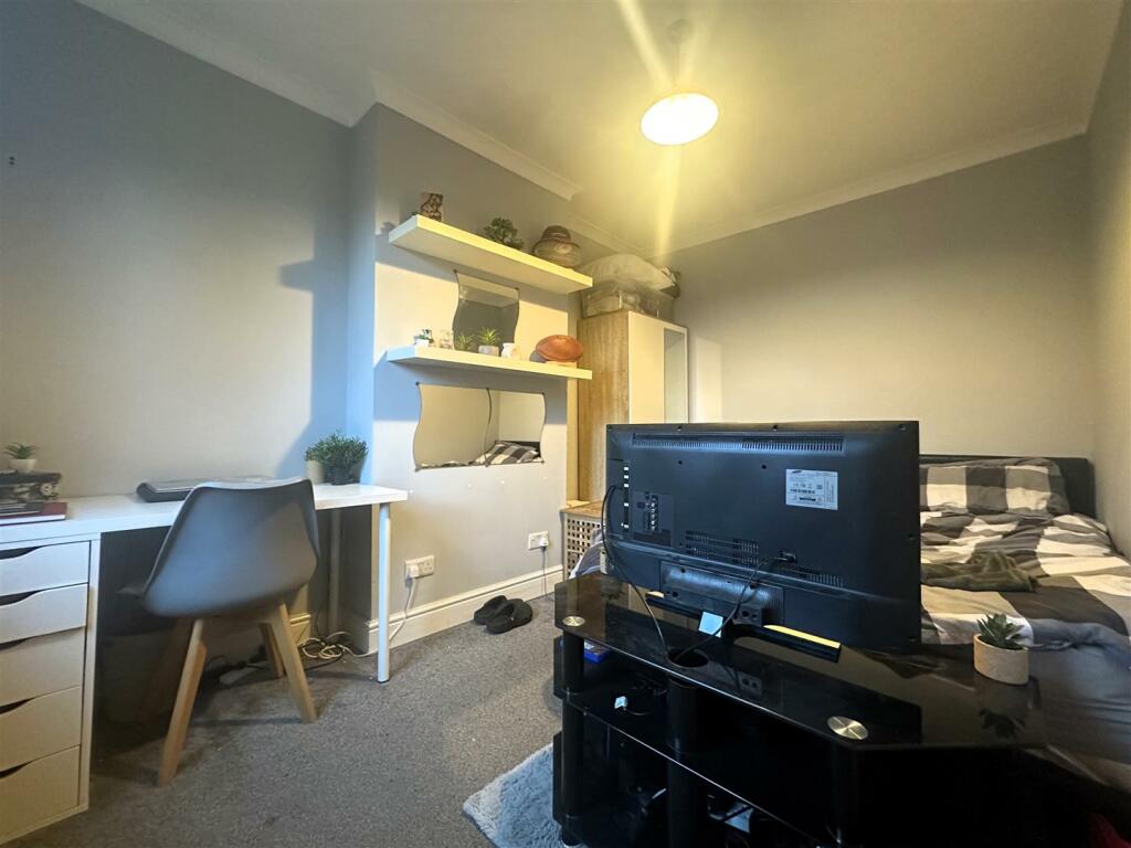 Bedroom 3.jpg