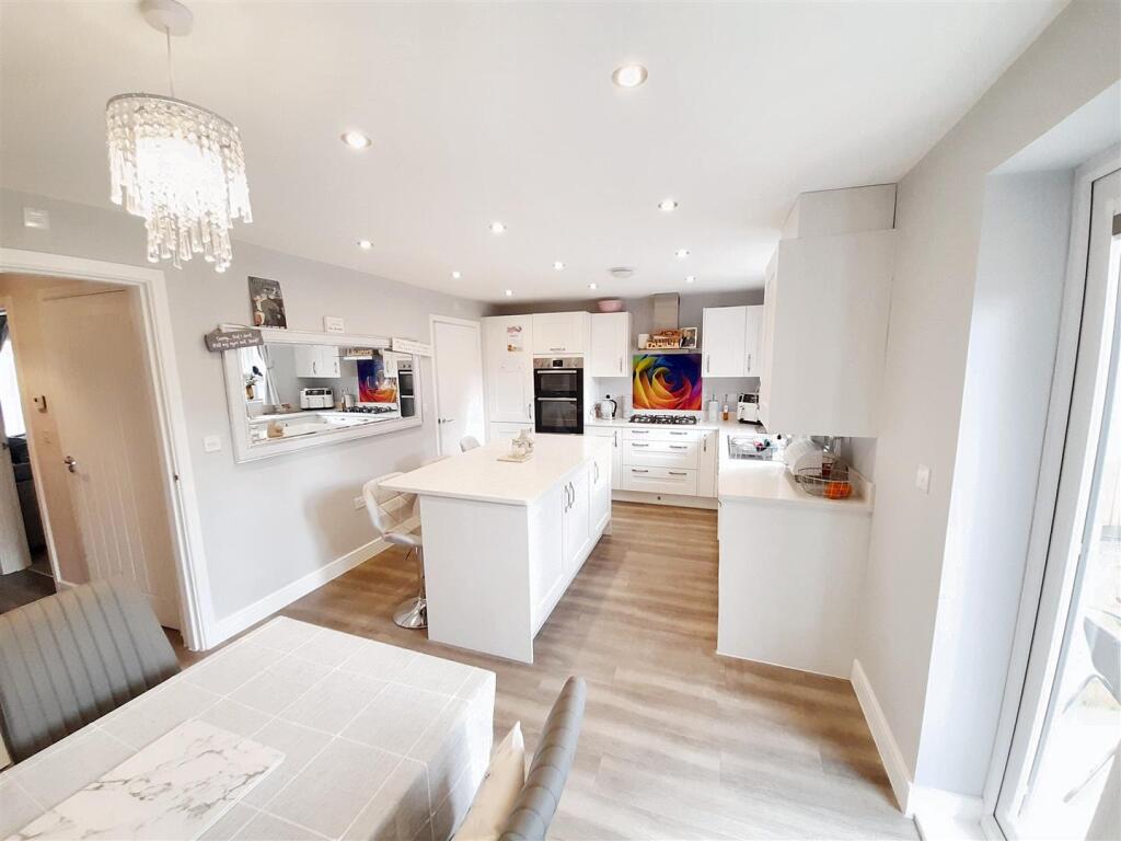 Kitchen dining room 2 new.jpg