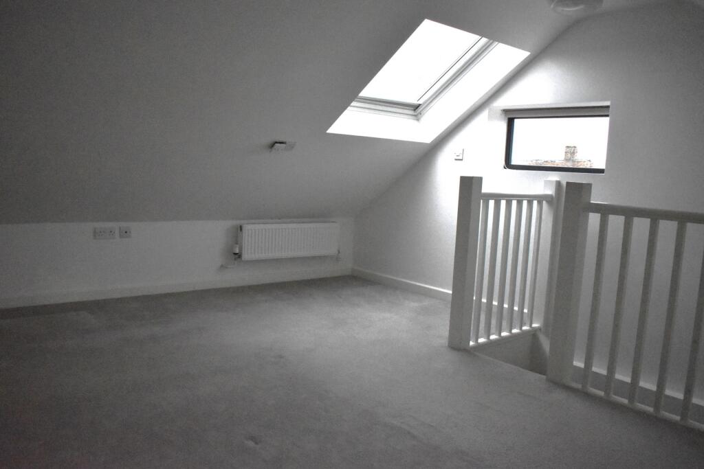 BEDROOM 1/MEZZANINE