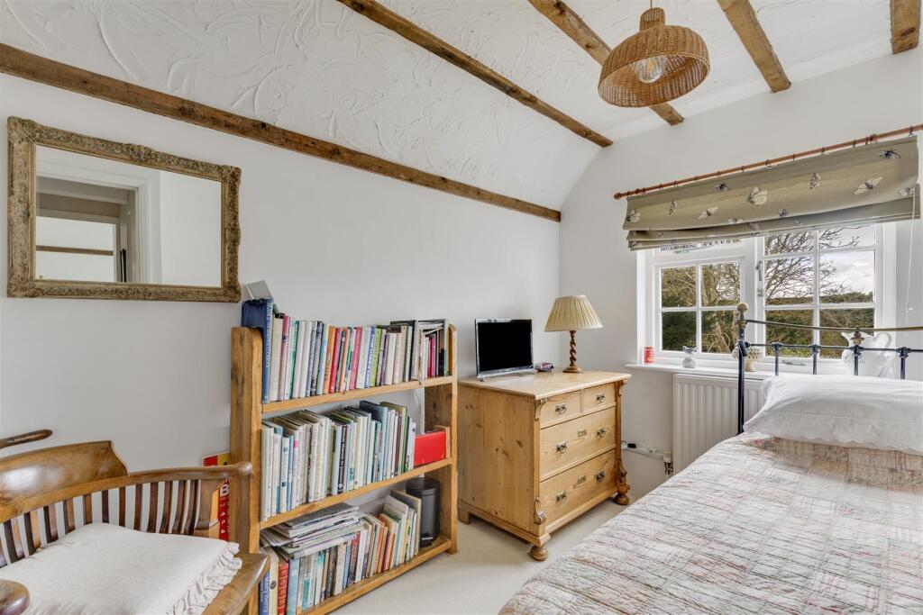 Thorncote Road 4-11.jpg