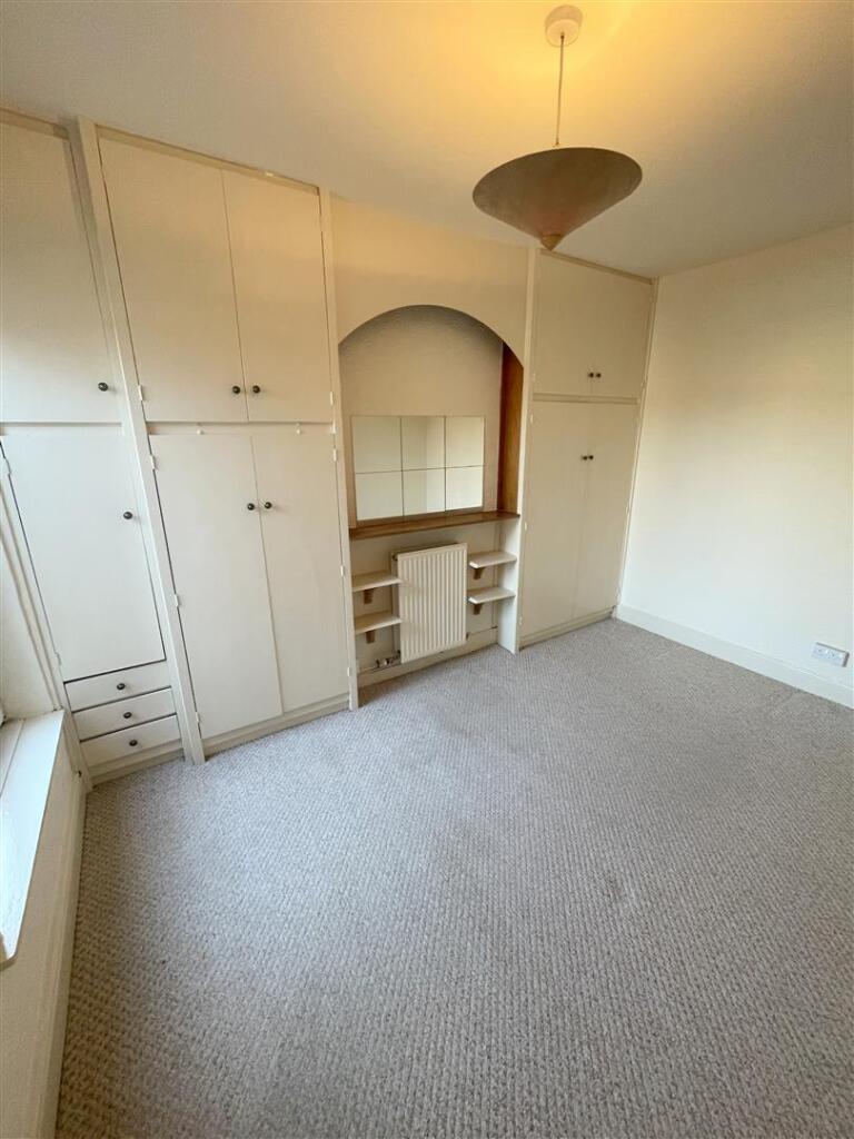 BEDROOM 2.jpeg