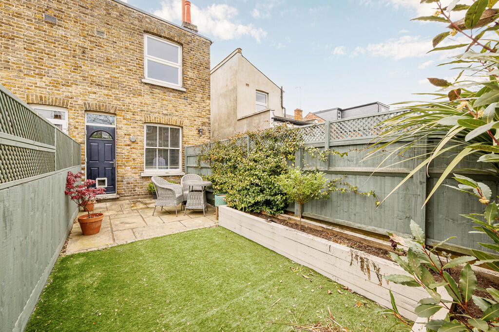 Garden reverse