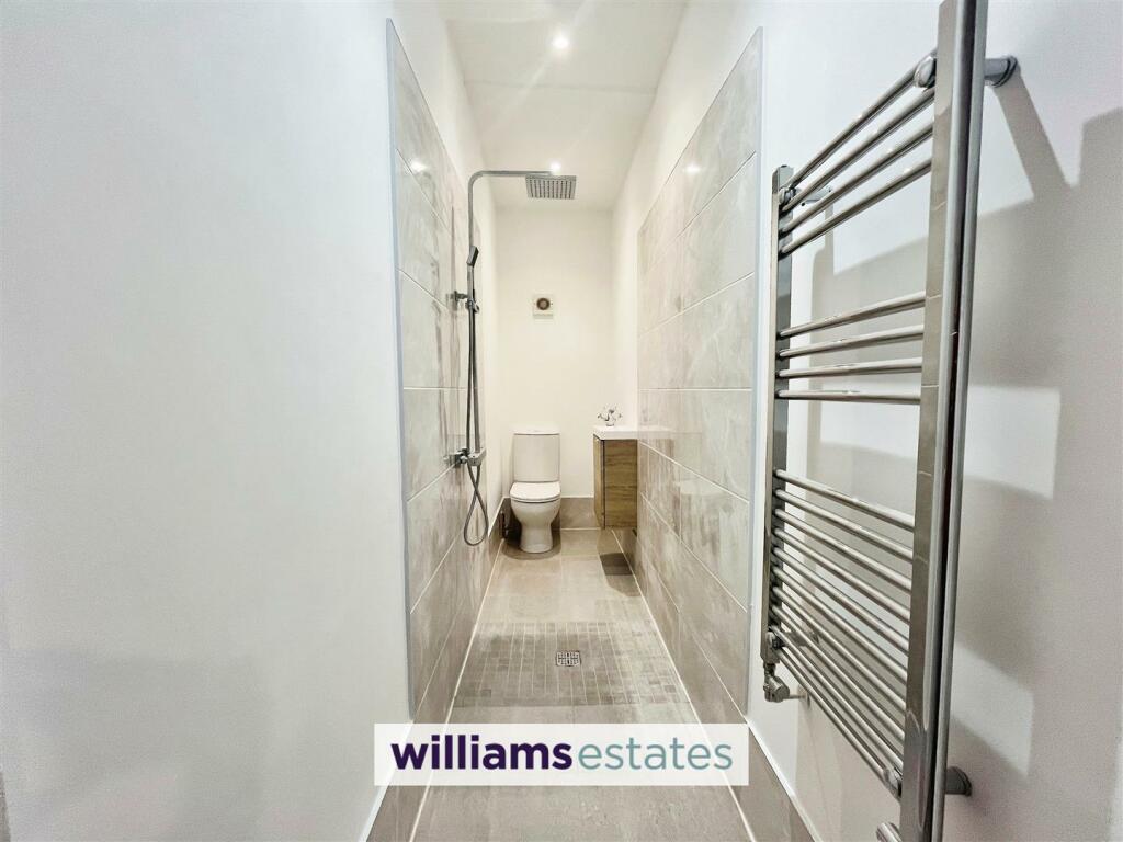 Ground Floor En-Suite