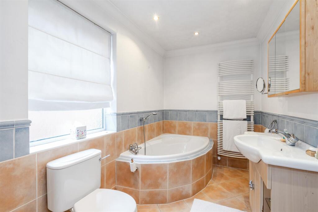 642 Streetsbrook Road_9.jpg