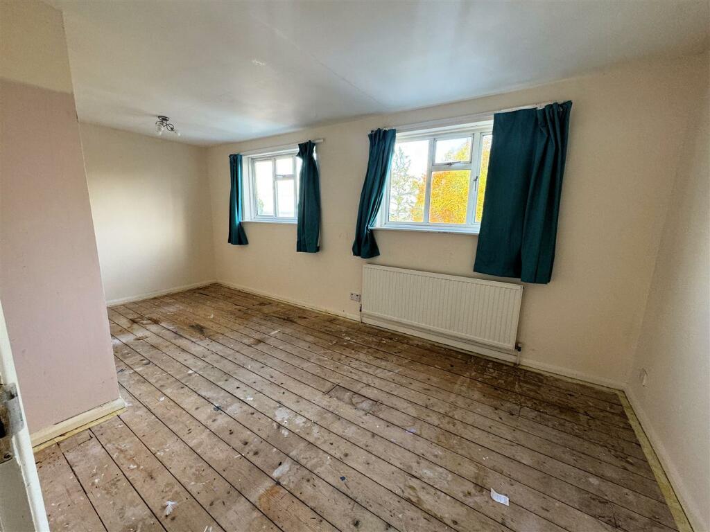 Bedroom 2.jpg