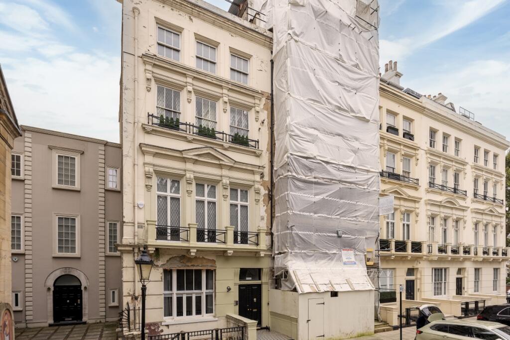 Ennismore Gardens...